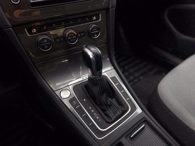 2016 Volkswagen e-Golf SE