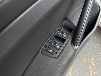 2016 Volkswagen e-Golf SEL Premium
