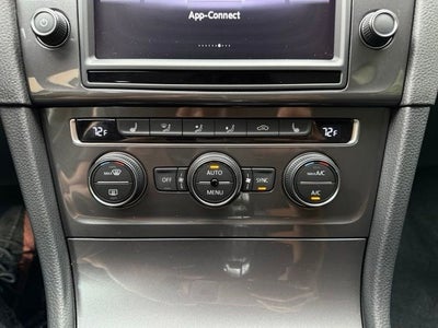 2016 Volkswagen e-Golf SEL Premium