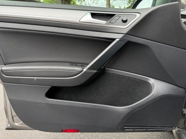 2016 Volkswagen e-Golf SEL Premium