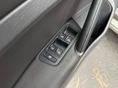 2016 Volkswagen e-Golf SEL Premium