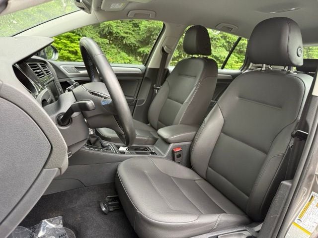 2016 Volkswagen e-Golf SEL Premium