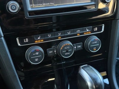 2017 Volkswagen Golf R DCC & Navigation 4Motion
