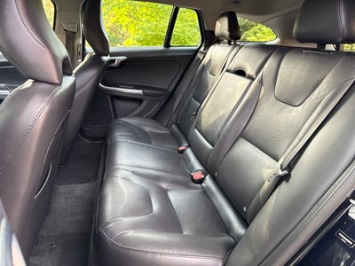 2016 Volvo V60 T5