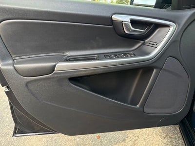 2016 Volvo V60 T5