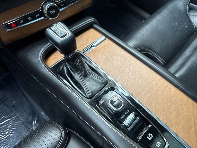 2017 Volvo XC90 T6 Inscription