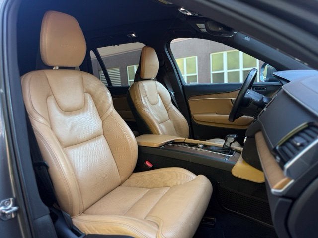 2019 Volvo XC90 T6 Inscription