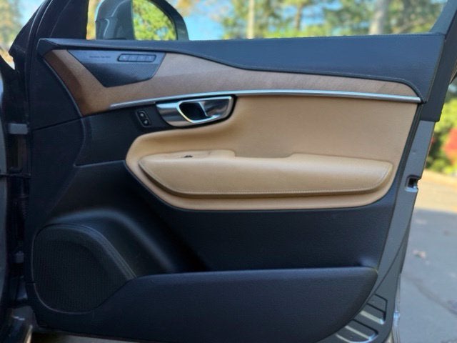 2019 Volvo XC90 T6 Inscription