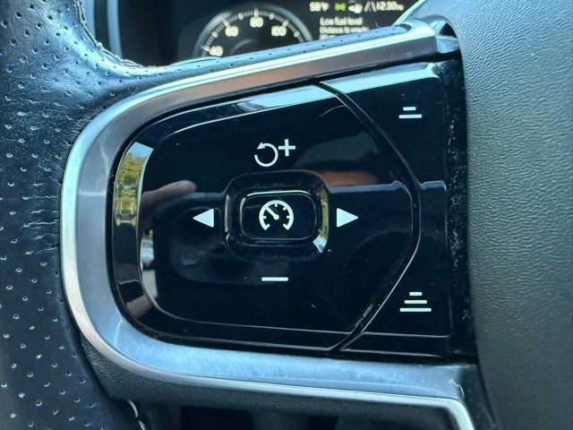 2016 Volvo XC90 T6 R-Design