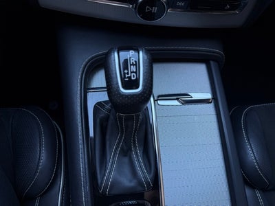 2016 Volvo XC90 T6 R-Design