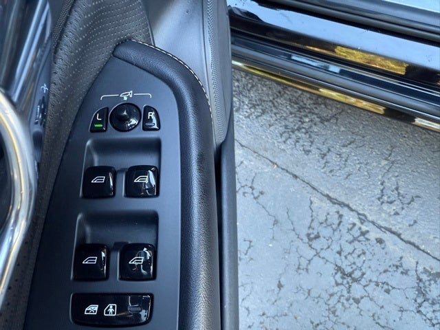 2016 Volvo XC90 T6 R-Design