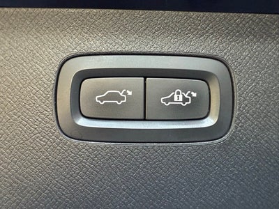 2016 Volvo XC90 T6 R-Design